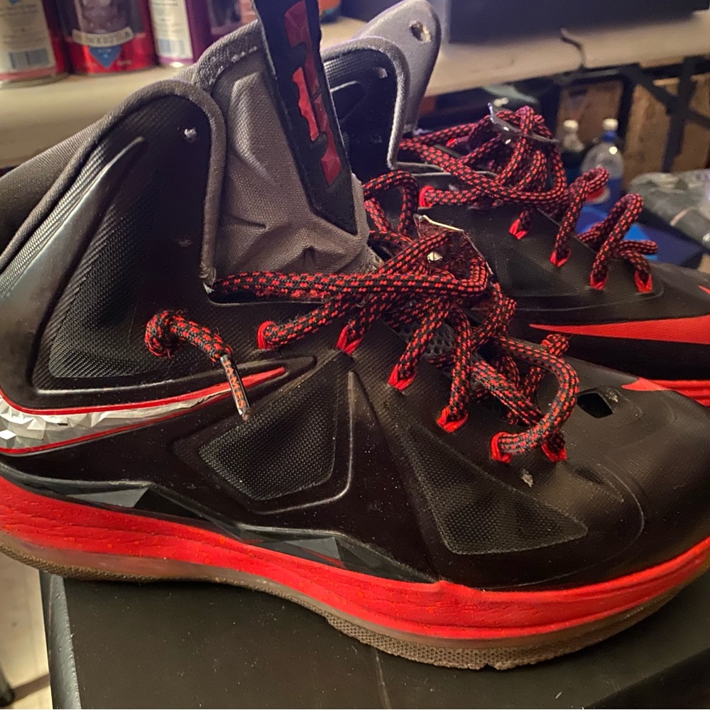 Lebron X+ Pressure